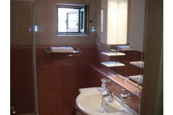 Crna Gora Privát Dobrota, Eksterijer